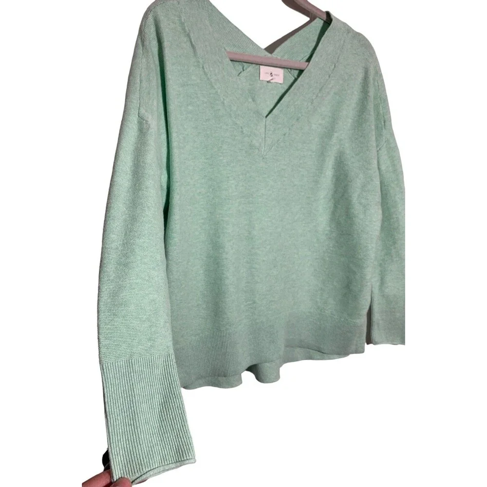 Lou & Grey Women's Size Medium Mint V Neck Knit Pullover Sweater